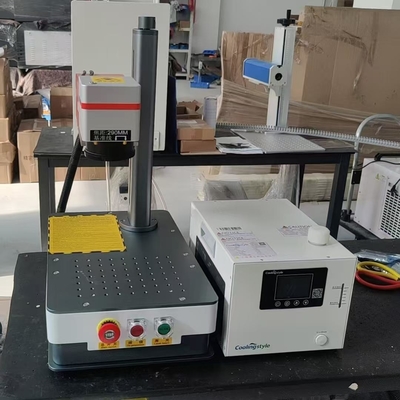 مارک لیزری فیبر UV CO2 Mopa 2025 برای حکاکی گردنبند و انگشتر فلزی